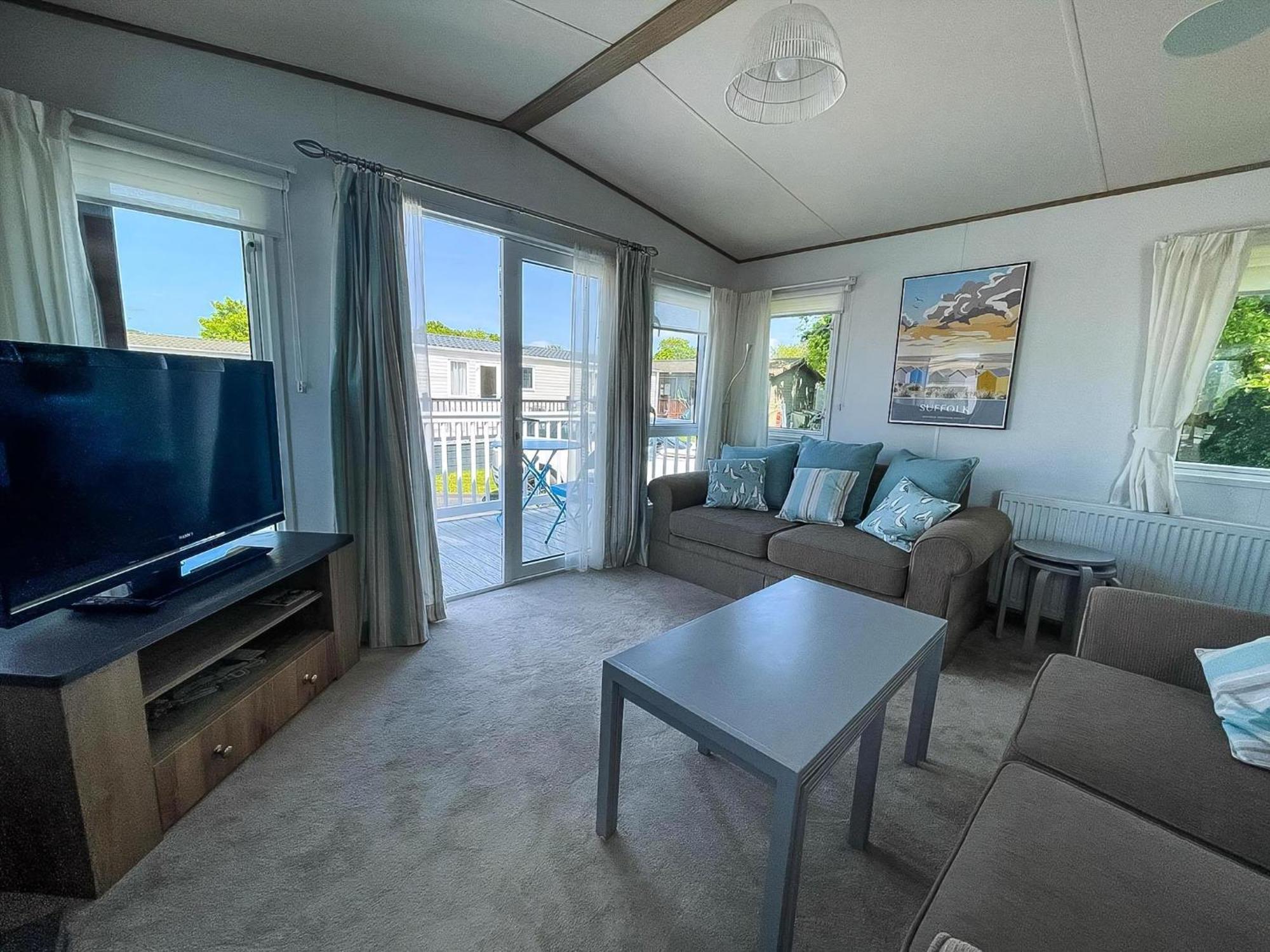 Beautiful Caravan With Decking At Carlton Meres Holiday Park, Suffolk Ref 60022M แซกส์มันดัม ภายนอก รูปภาพ